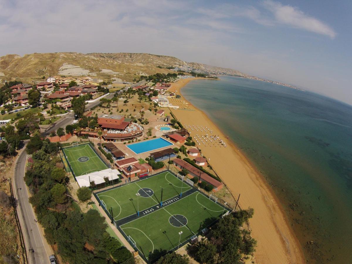 Hotel Villaggio Casarossa 克罗托内 外观 照片